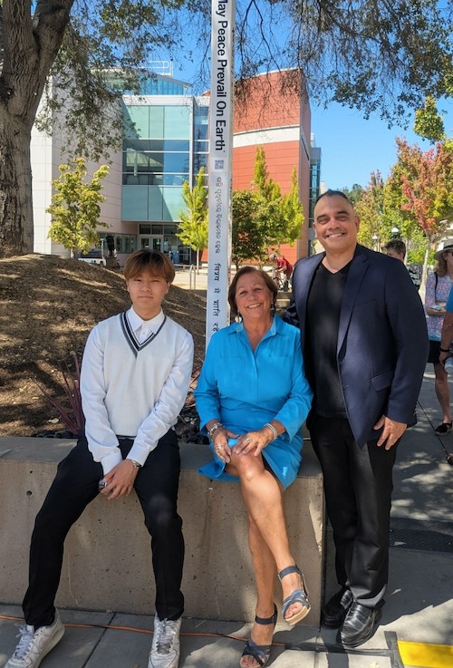 President Torres with DASG president Jayven Huang and 